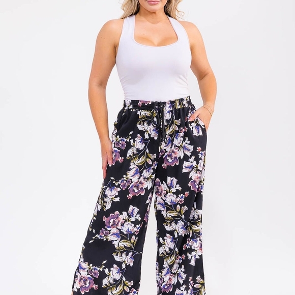 Hayden Los Angeles Pants - NWT Hayden LA Floral Black Wide Leg Pants